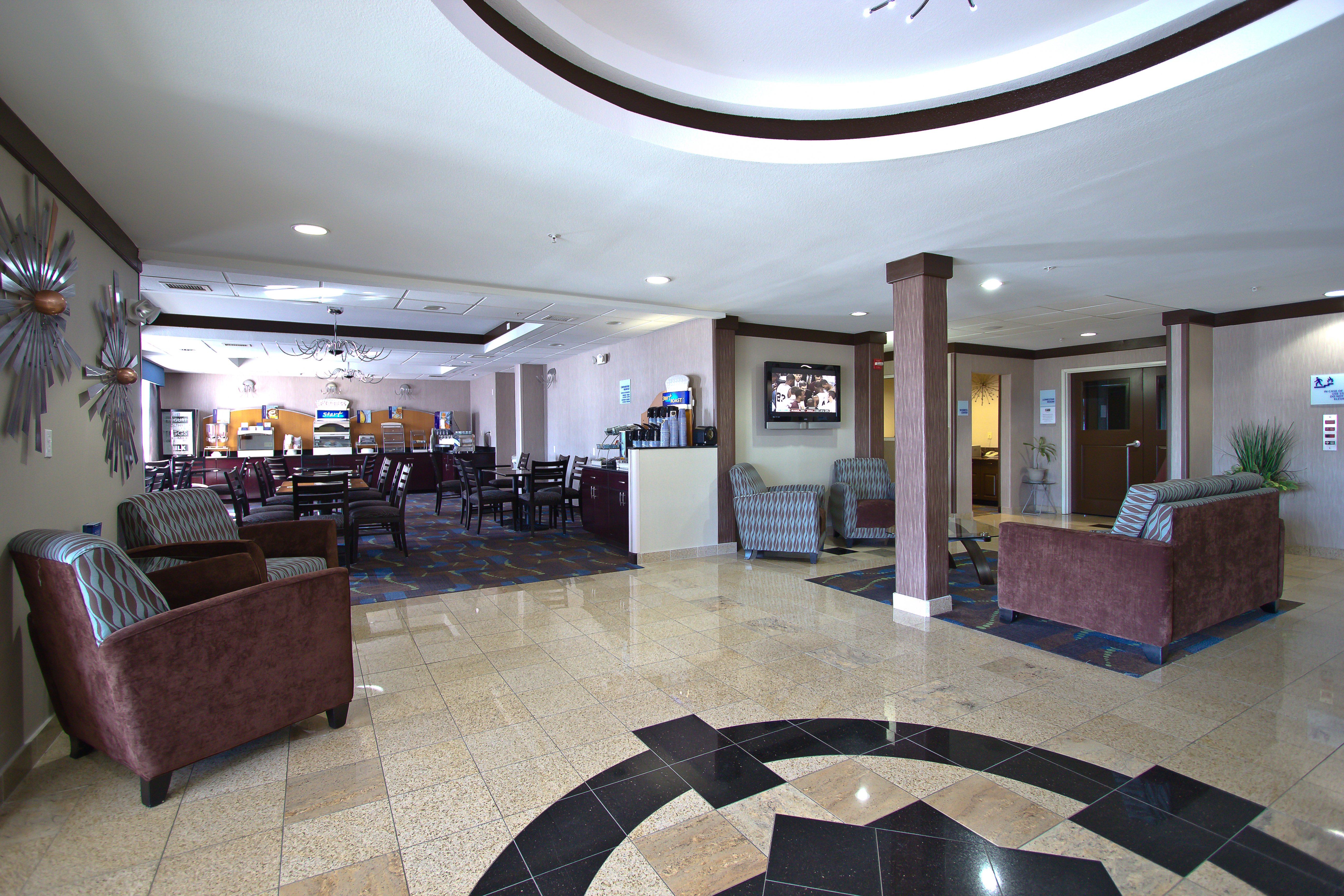 Holiday Inn Express Hotel Suites Bastrop 6/64