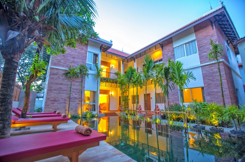 River Bay Villa 6/67