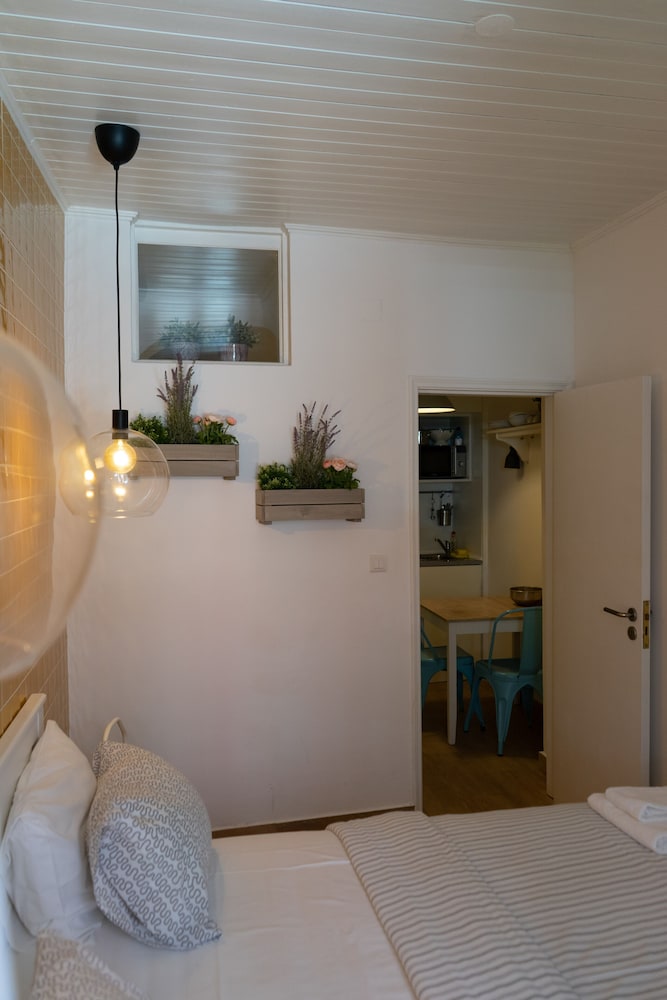 Flores Guest House 29/50