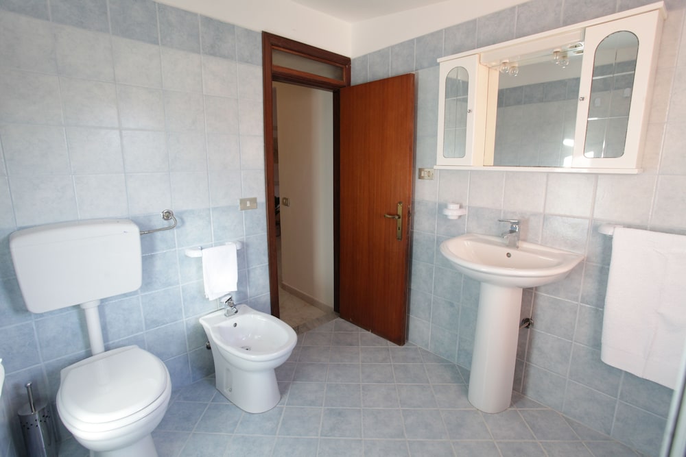 TRADITIONAL, DOUBLE BED, CITY VIEW