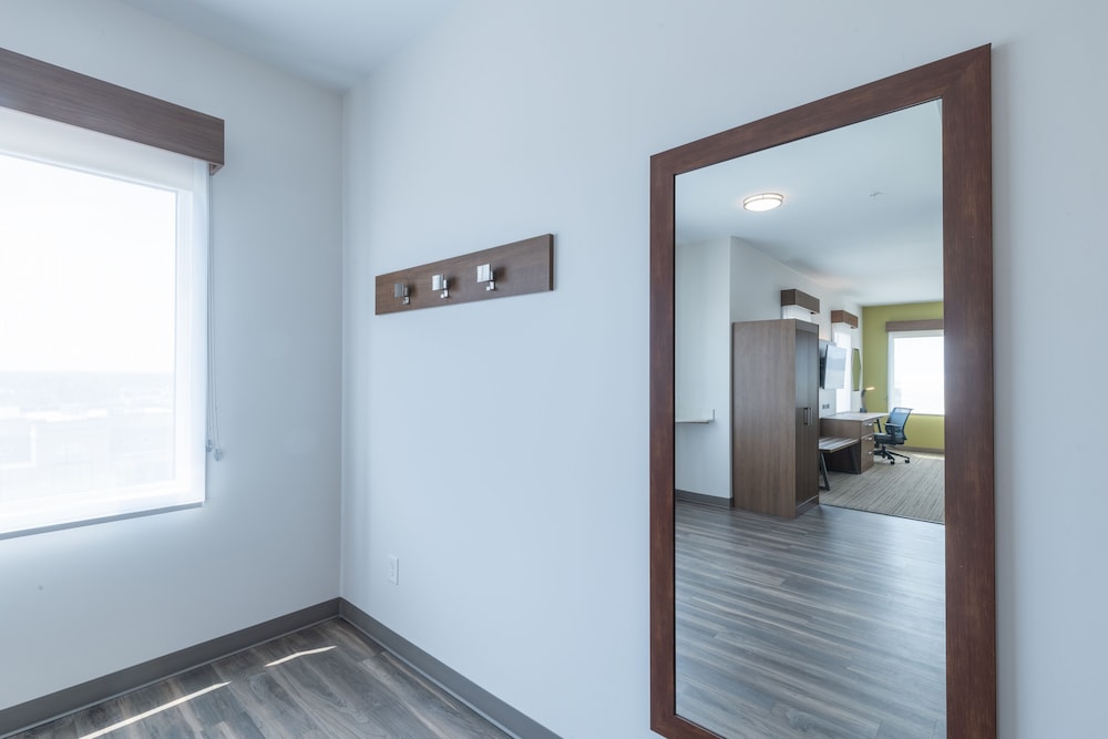 Holiday Inn Express & Suites Columbia Downtown – The Vista 32/60
