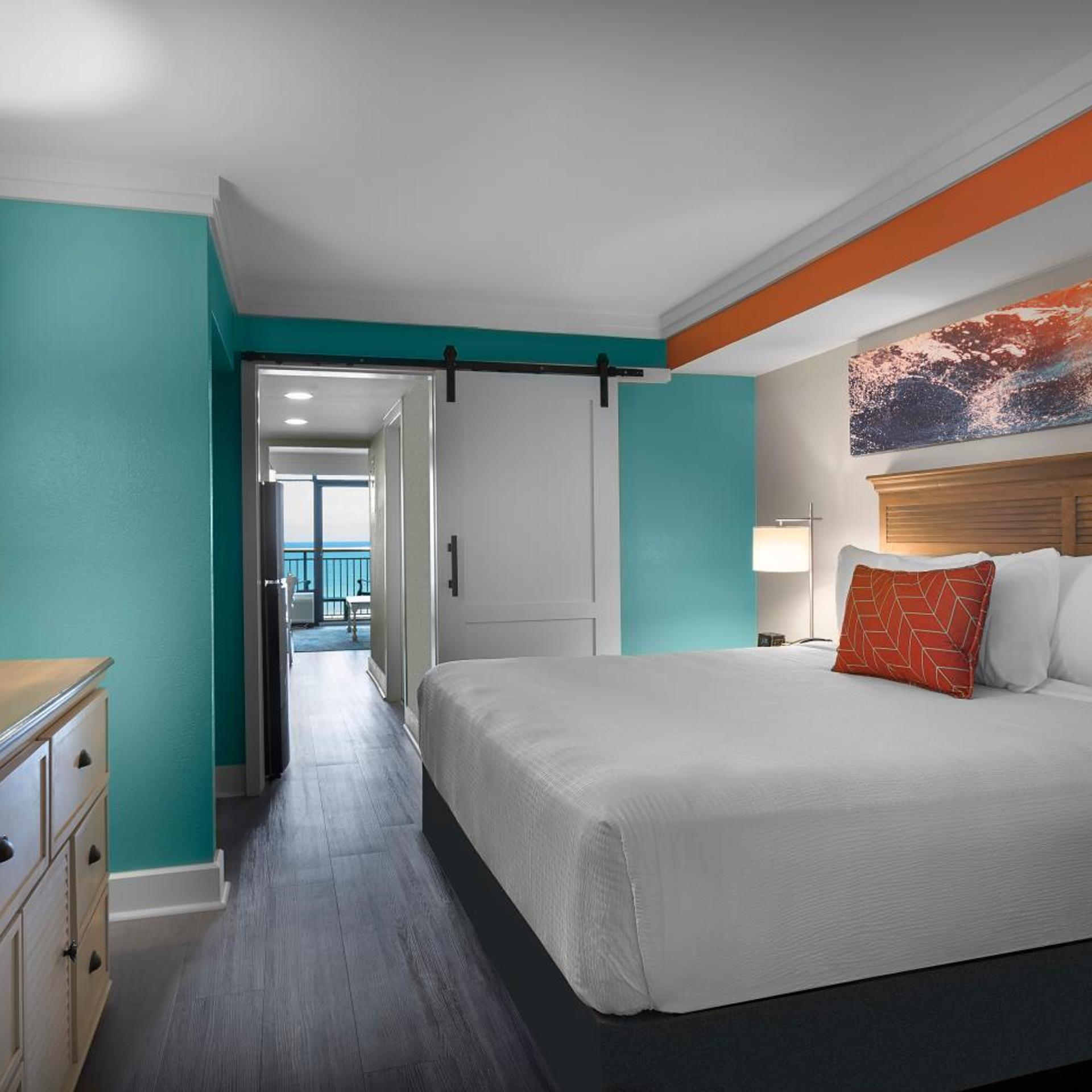 Suite, King Bed, Ocean Front, Accessible