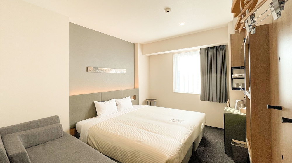 Standard, King Bed