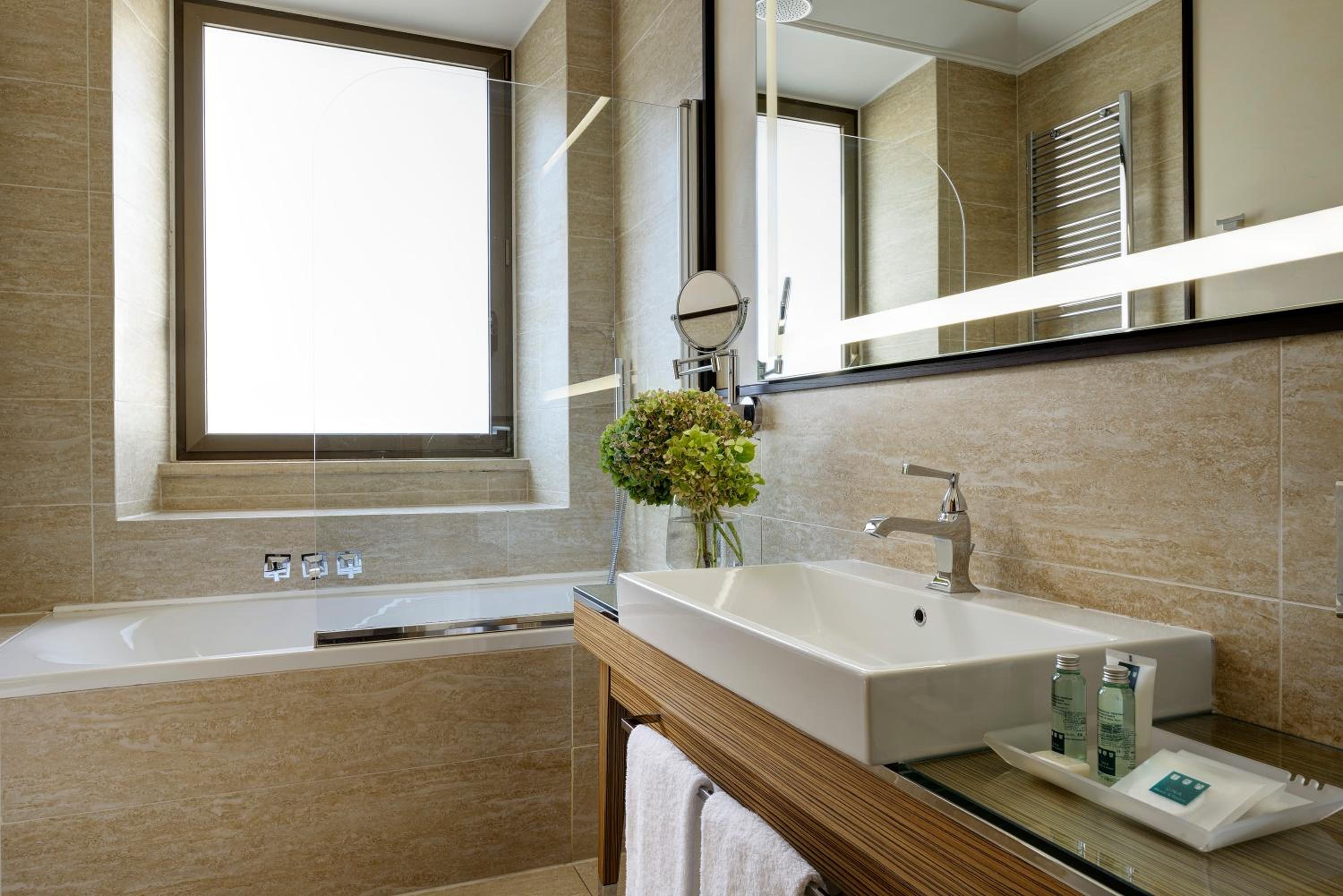 غرفة سوبيريور ثلاثية بسرير فردي، UNAHOTELS Deco Roma 6/7