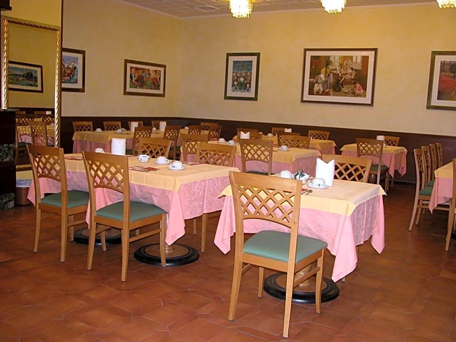 Hotel Calabresi 37/48
