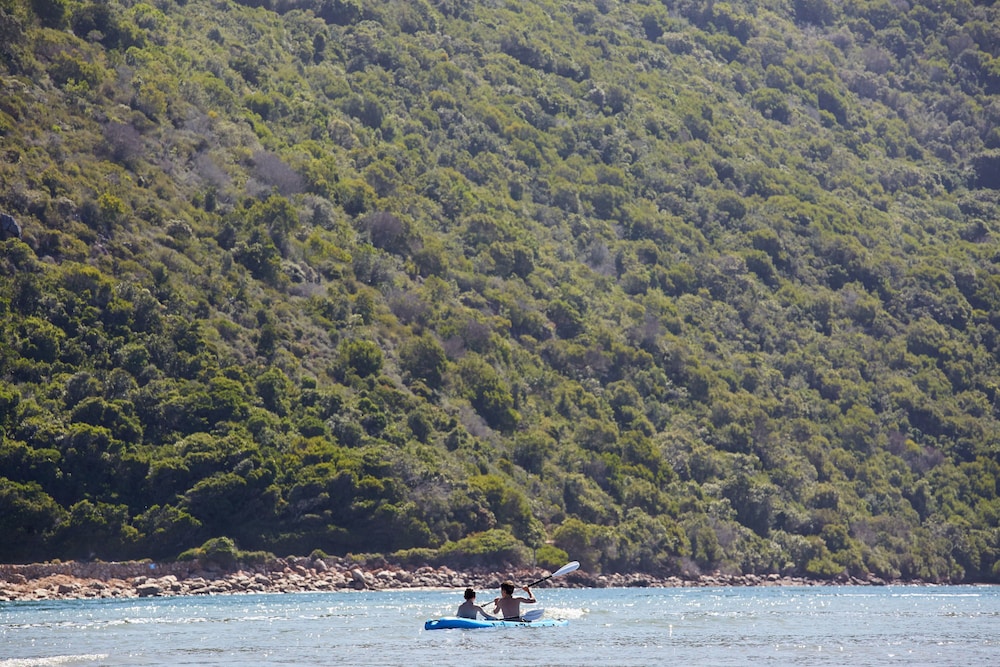 Under Milkwood Resort 41/49