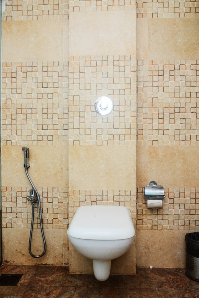 Hotel Elite Continental - Airport Road Andheri 31/32