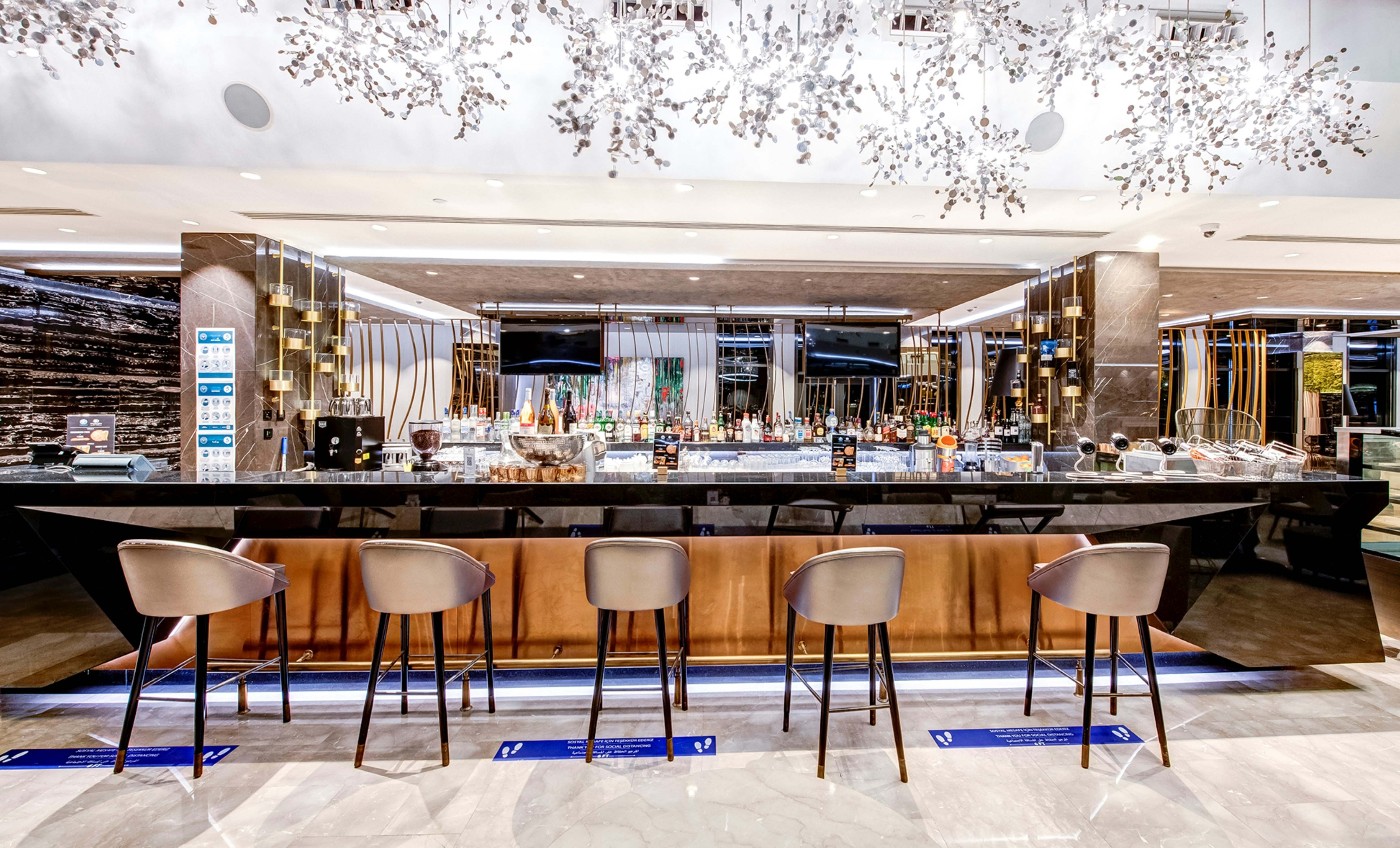 Doubletree By Hilton Istanbul Piyalepasa 54/82
