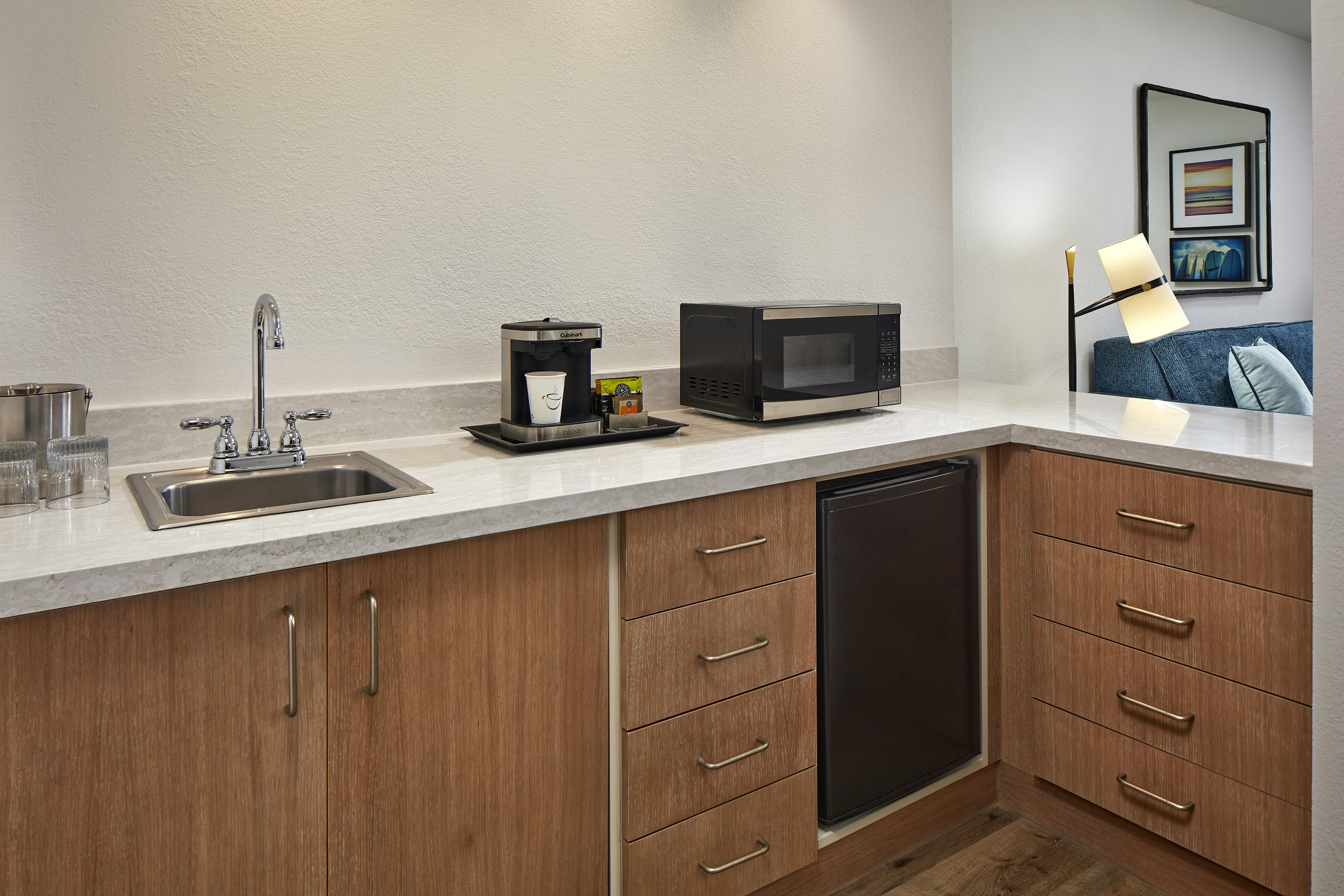 Hotel MDR Marina del Rey a DoubleTree by Hilton 6/22