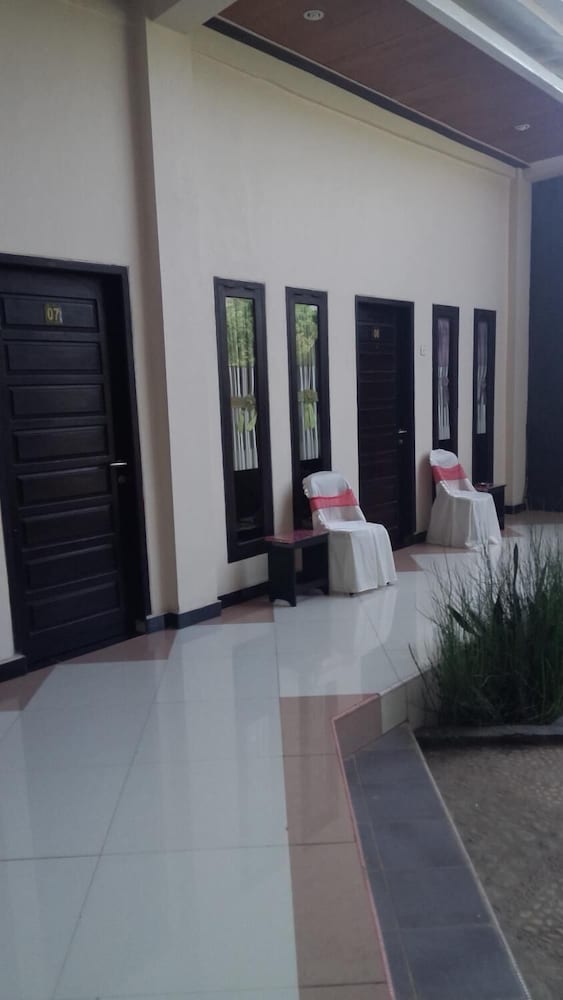 Jaya Phita Guest House 30/32