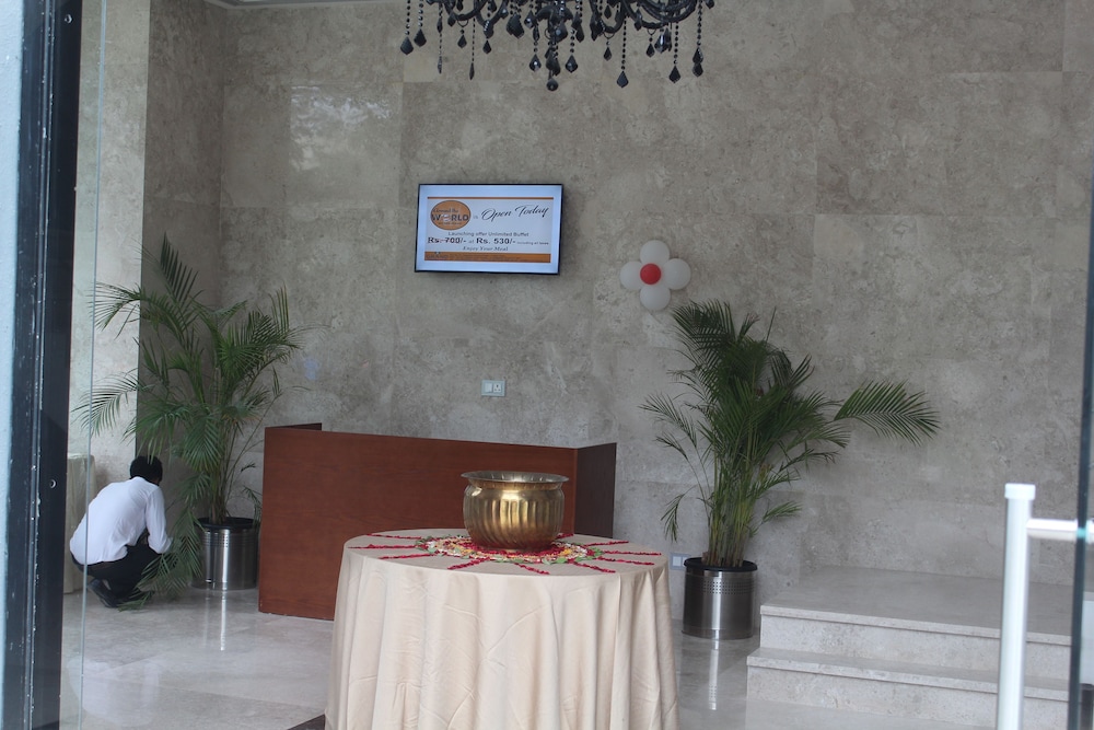 Grand Tamanna Hotel 7/45