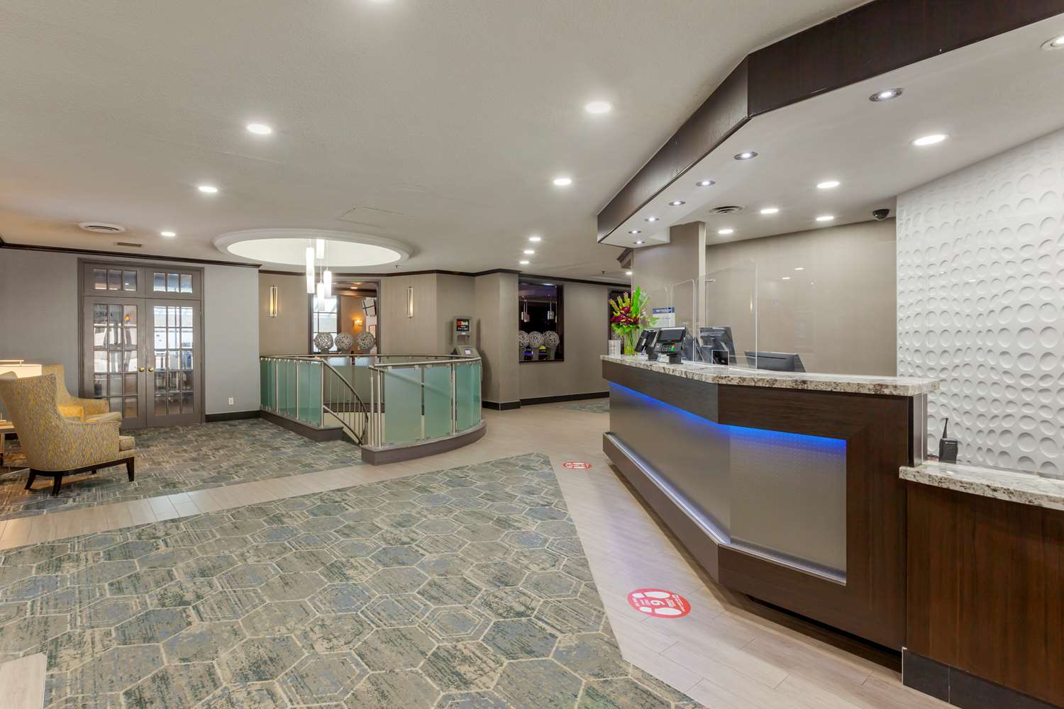 Best Western Plus Toronto Airport Hotel 5/38
