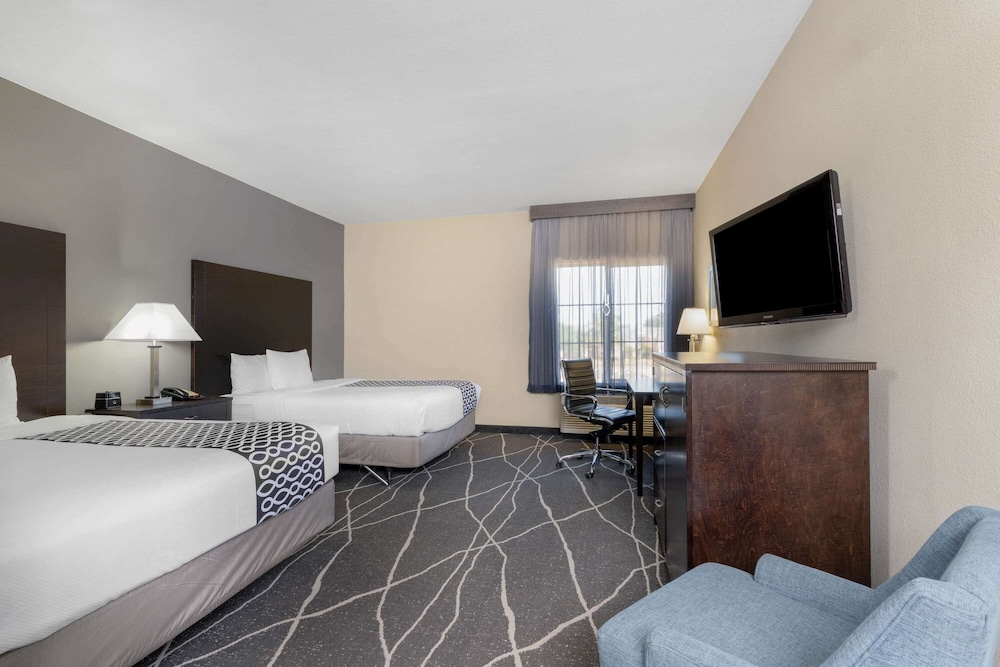 La Quinta Inn & Suites by Wyndham Houston Energy Corridor 13/61