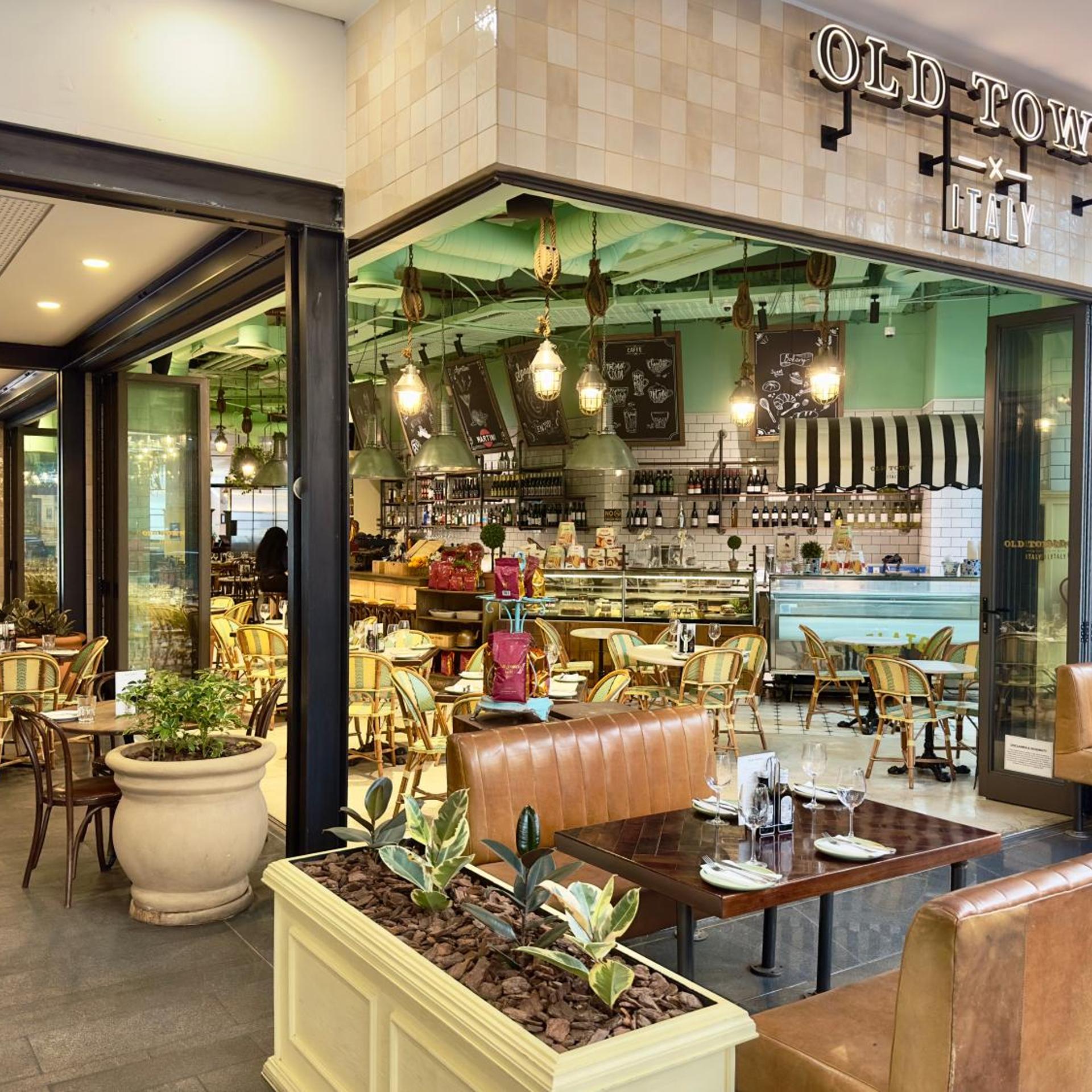 Menlyn Maine Residence Unit 1419 17/35