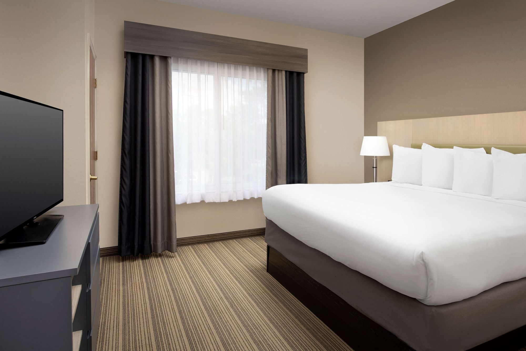1 Bedroom, Suite, King Bed, Accessible