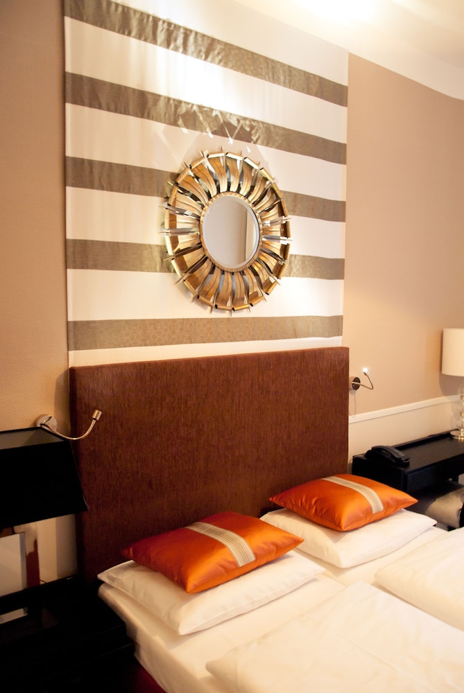 Hotel Elba Am Kurfürstendamm - Design Chambers 7/52