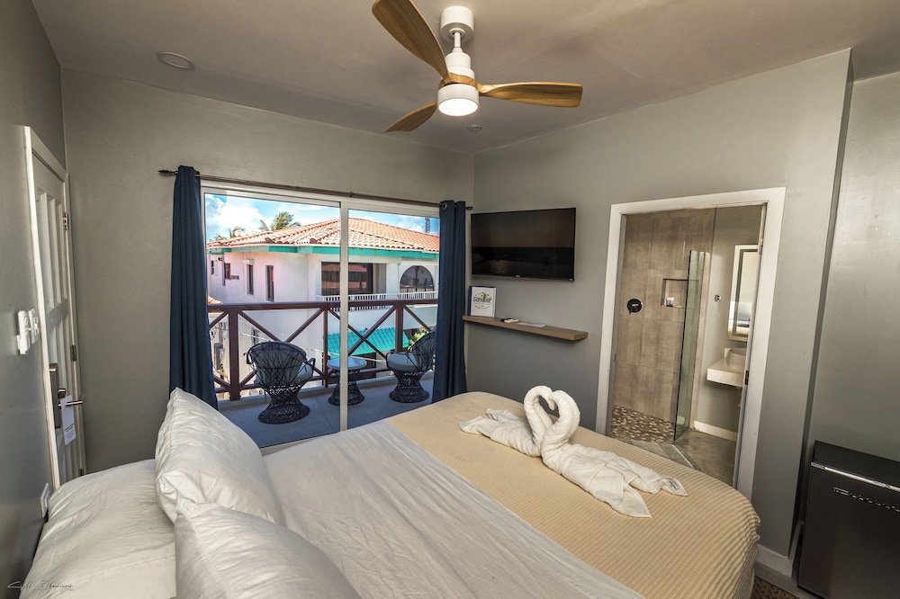 Sandbar Beachfront Hostel And Restaurant 15/74