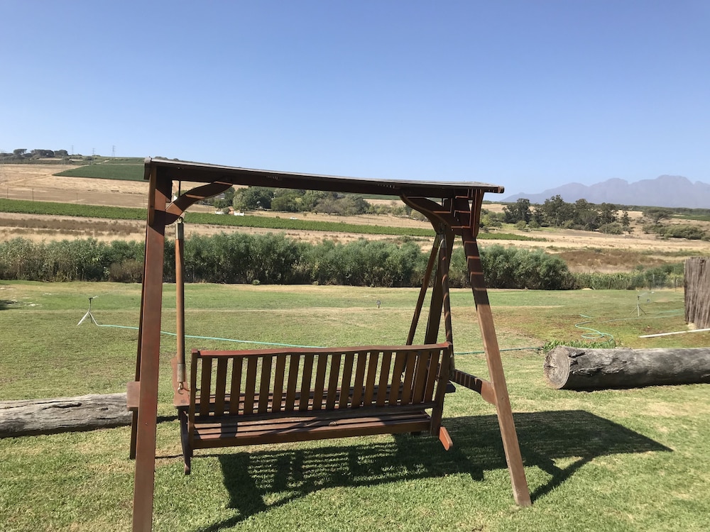 Lauradale Accommodation 22/50