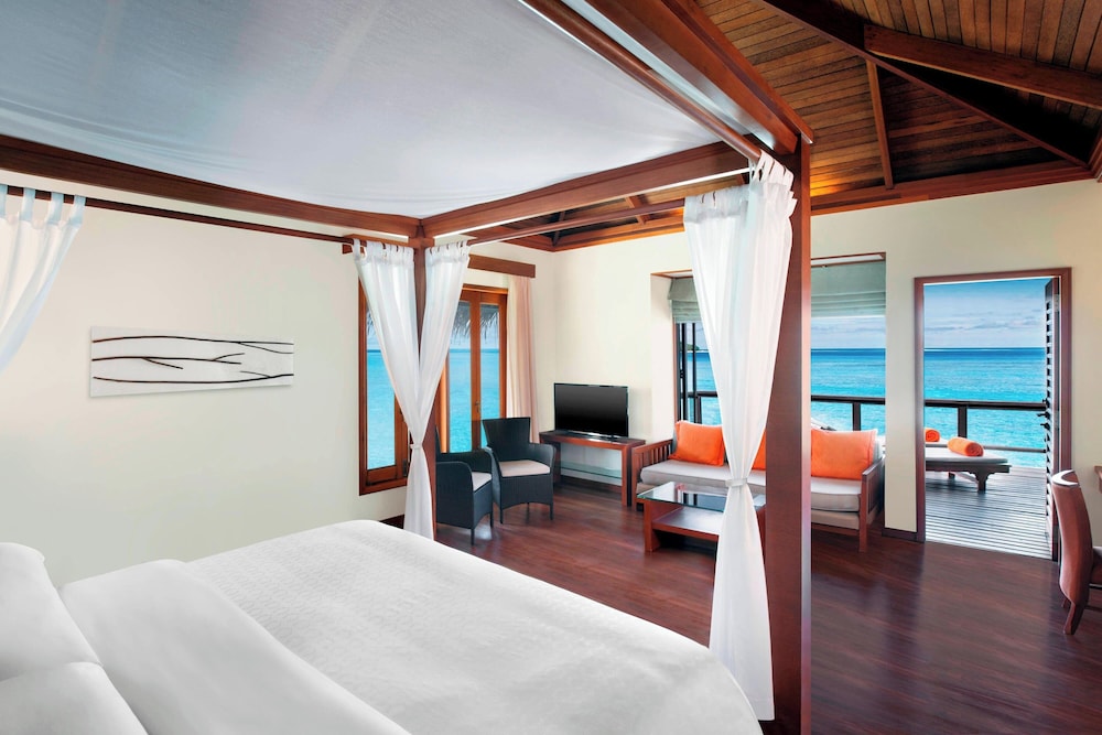 Sheraton Maldives Full Moon Resort & Spa 23/69