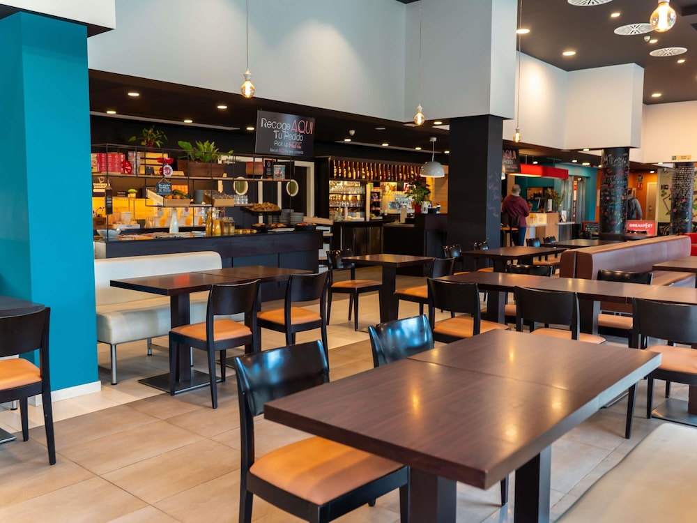 Ibis Barcelona Mollet 51/76