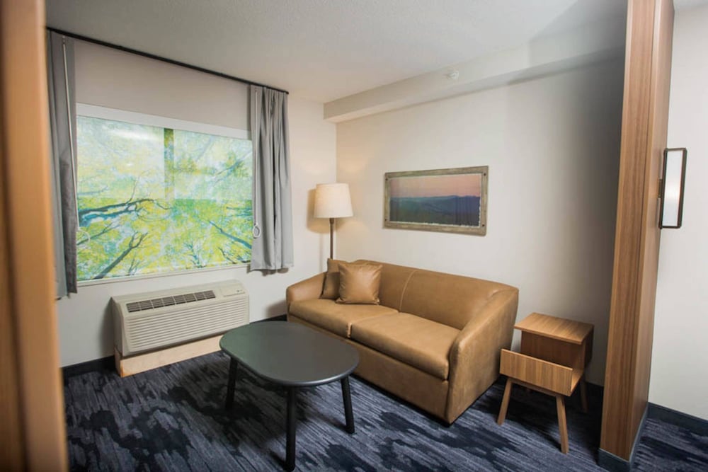 Fairfield Inn Suites Philadelphia Broomall Newtown Square 29/49