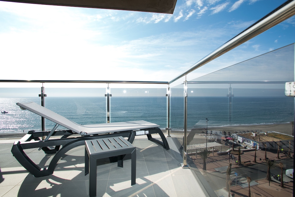 Apartamentos Fuengirola Playa 18/30
