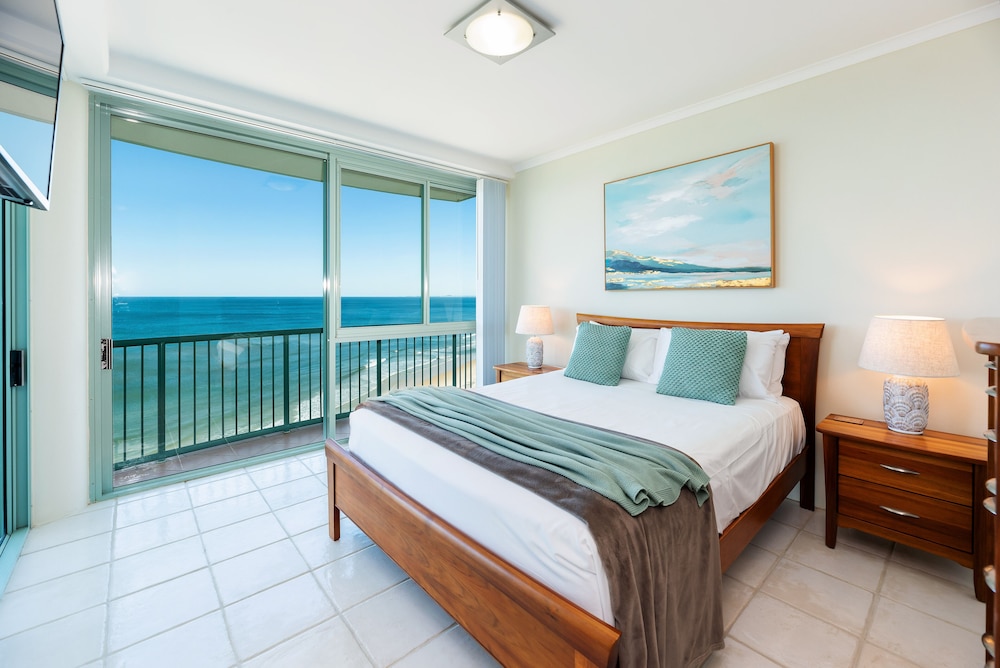 2 BEDROOMS, OCEAN VIEW