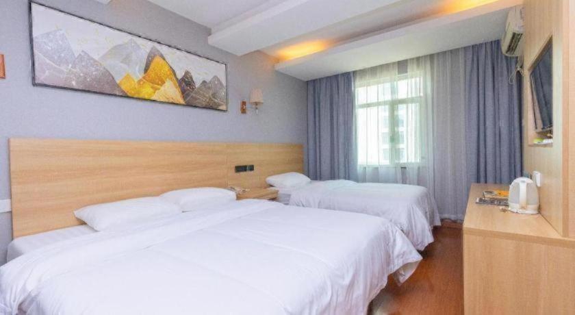 GreenTree Inn Chongqing Longhu Times Tianjie Xietaizi Subway Station Hotel 20/50