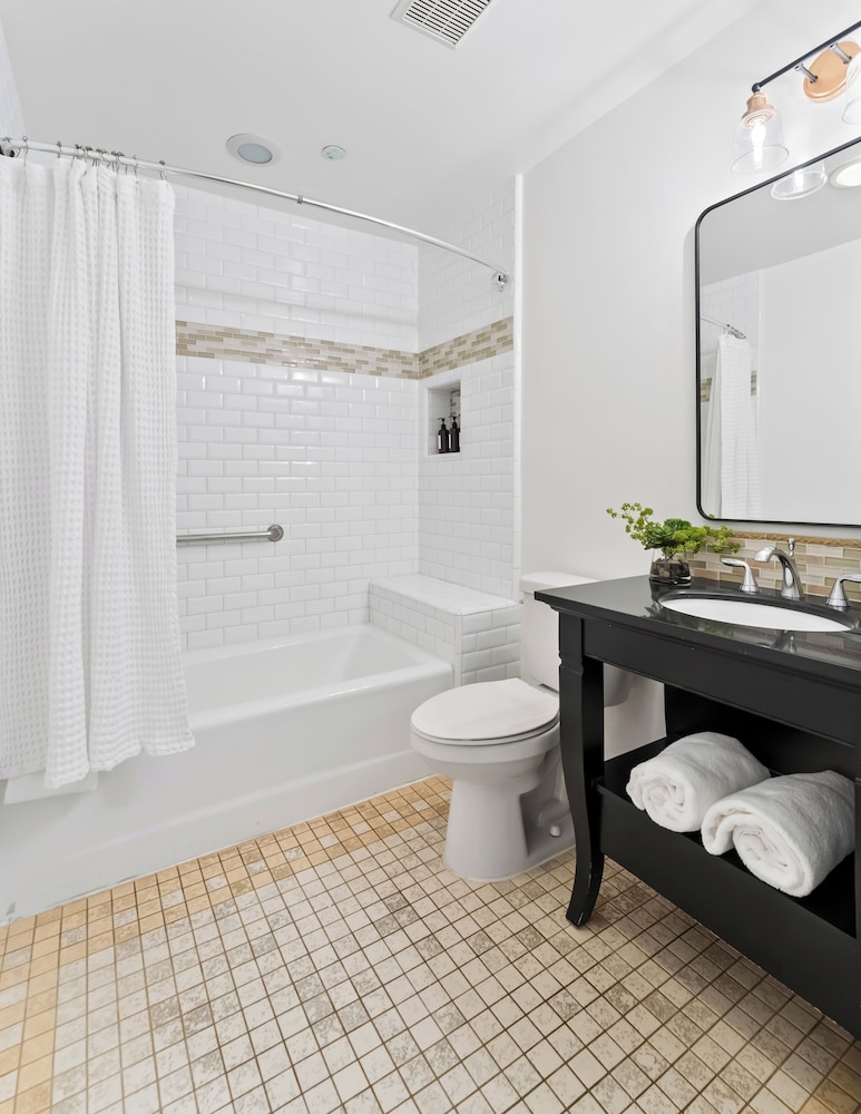 Inn At Playa Del Rey 50/51