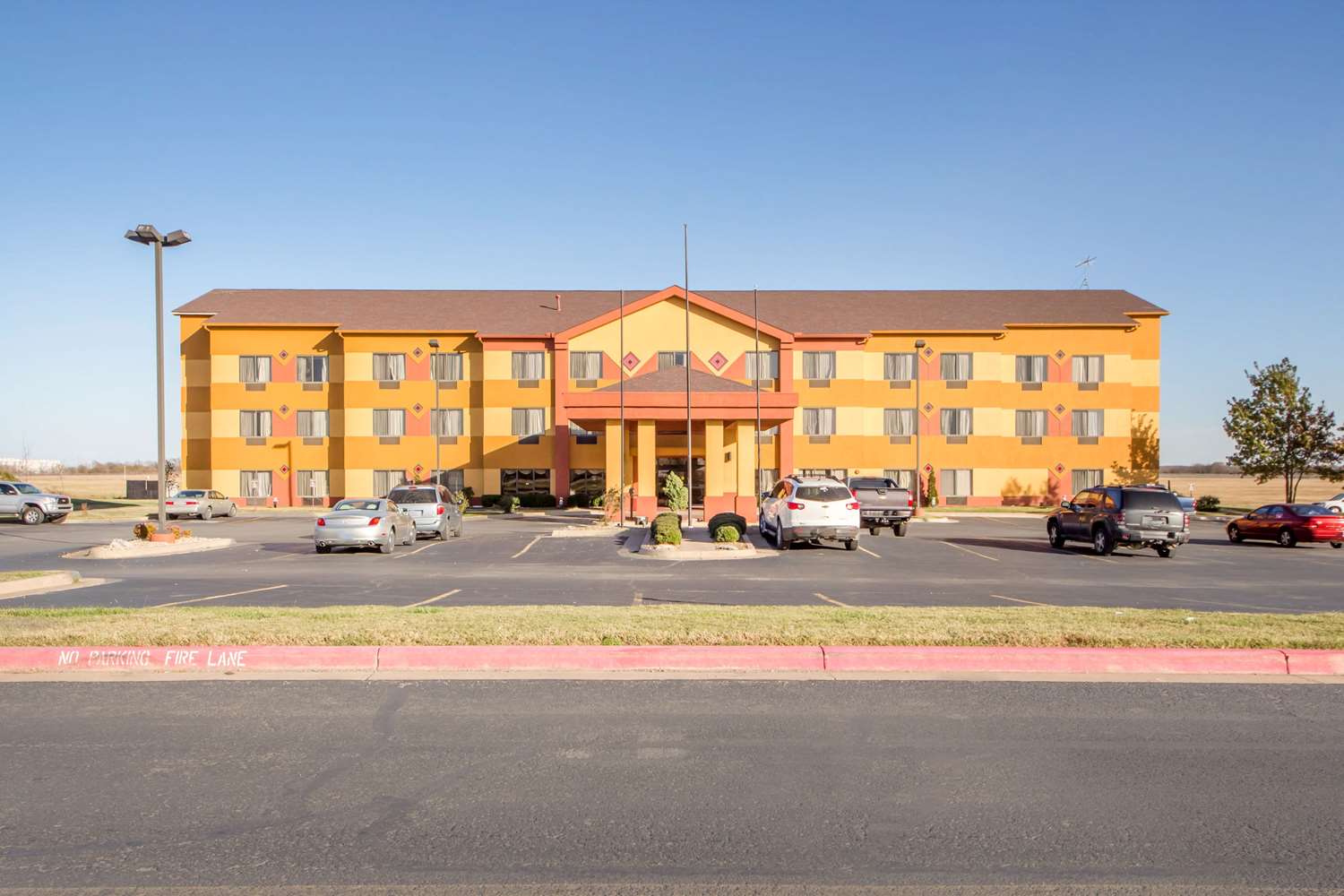Quality Inn and Suites MidAmerica Industrial Park Area 2/21