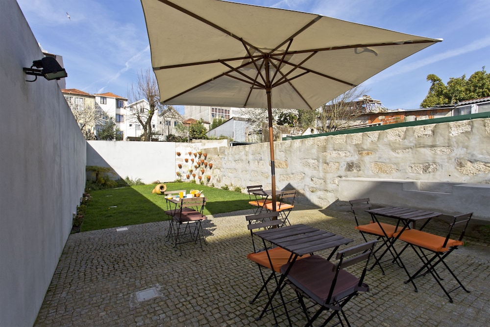 CHARMING HOUSE MARQUES 2 - CEDOFEITA 3/73