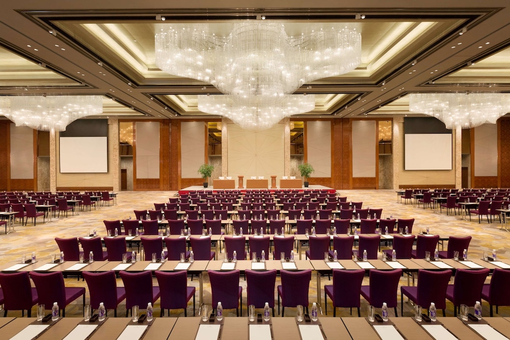 Midtown Shangri-La Hangzhou 36/45