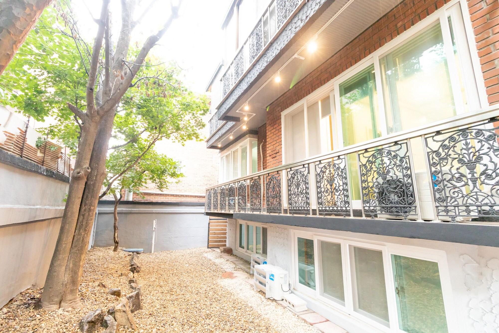 Huayuan House 2 In Hongdae 19/26
