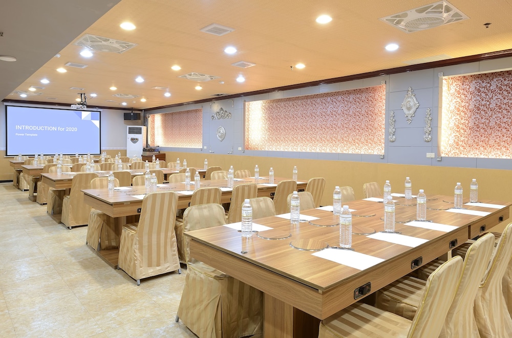 Jinsha Lake Side Hotel 37/49