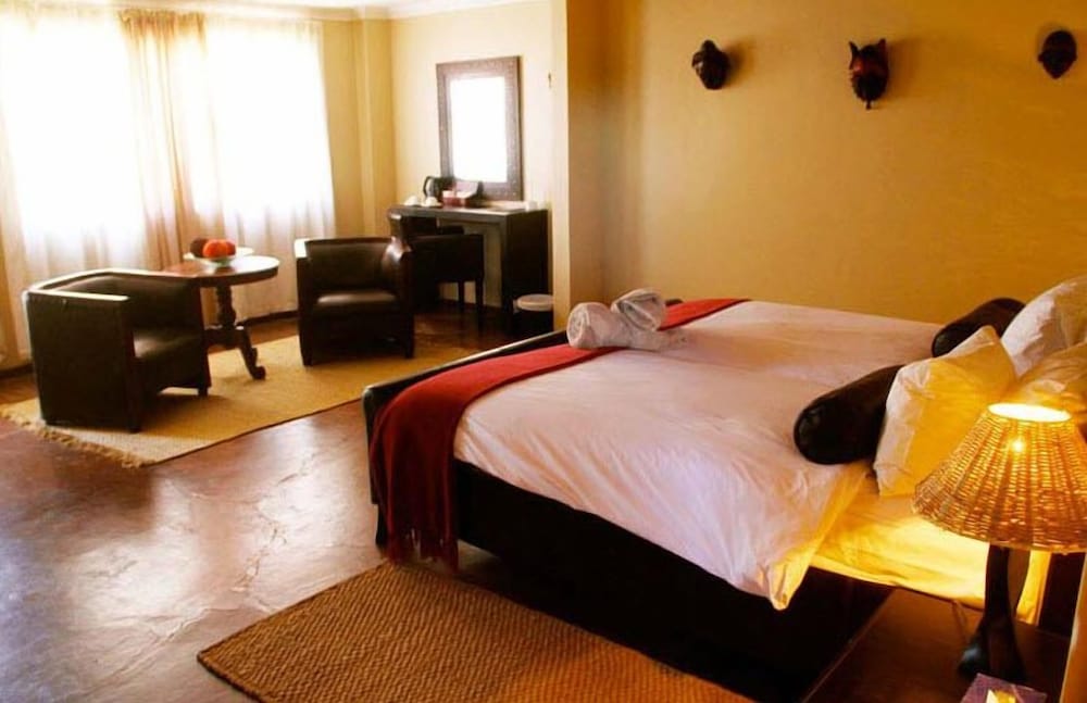 Intu Africa-Zebra Kalahari Lodge 10/52