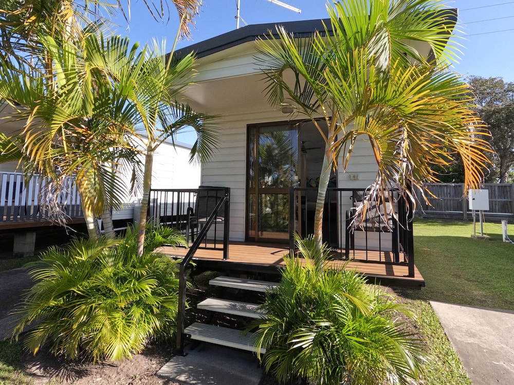 Alex Beach Cabins and Tourist Park 41/50