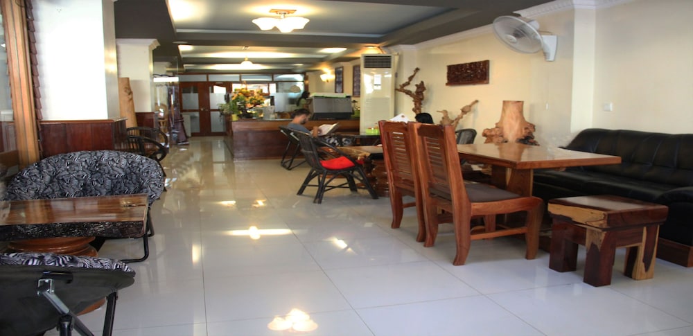 Seng Hout Hotel 44/53