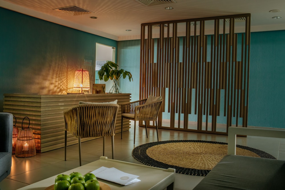 Nissi Beach Resort 41/75