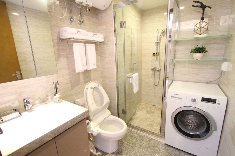Yuwa Serviced Aparthotel 43/50