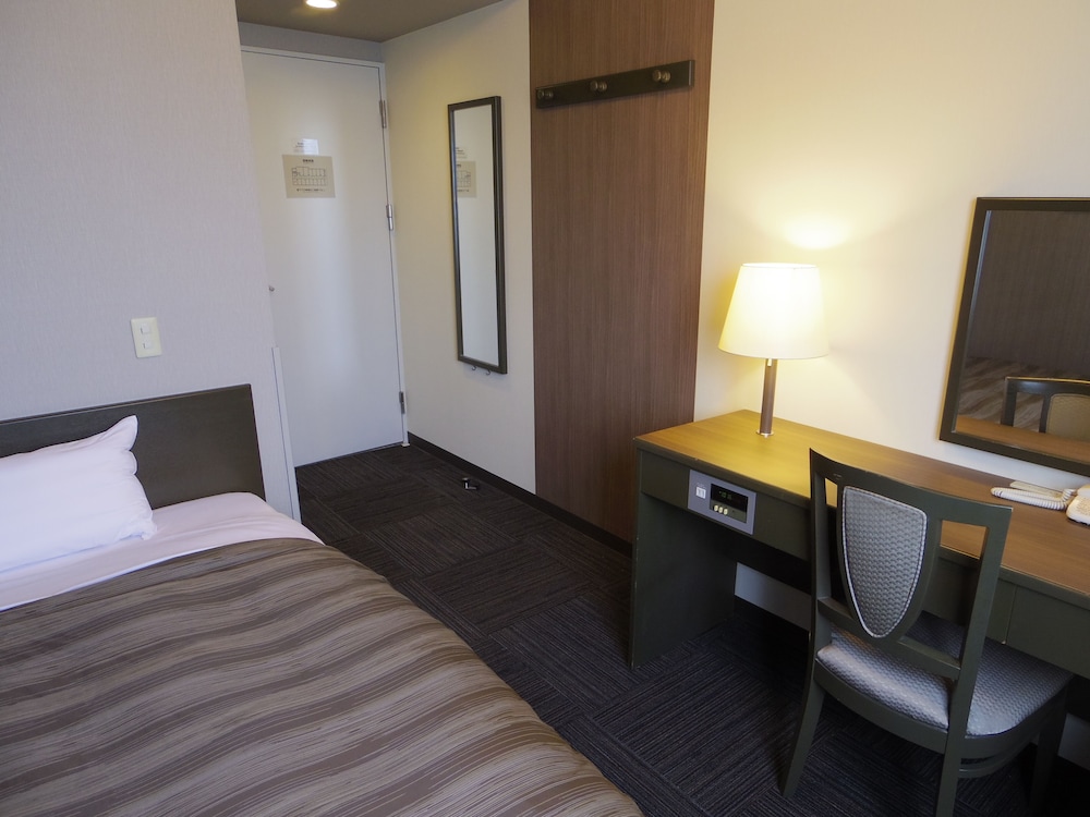 Hotel Route-Inn Iida 9/40