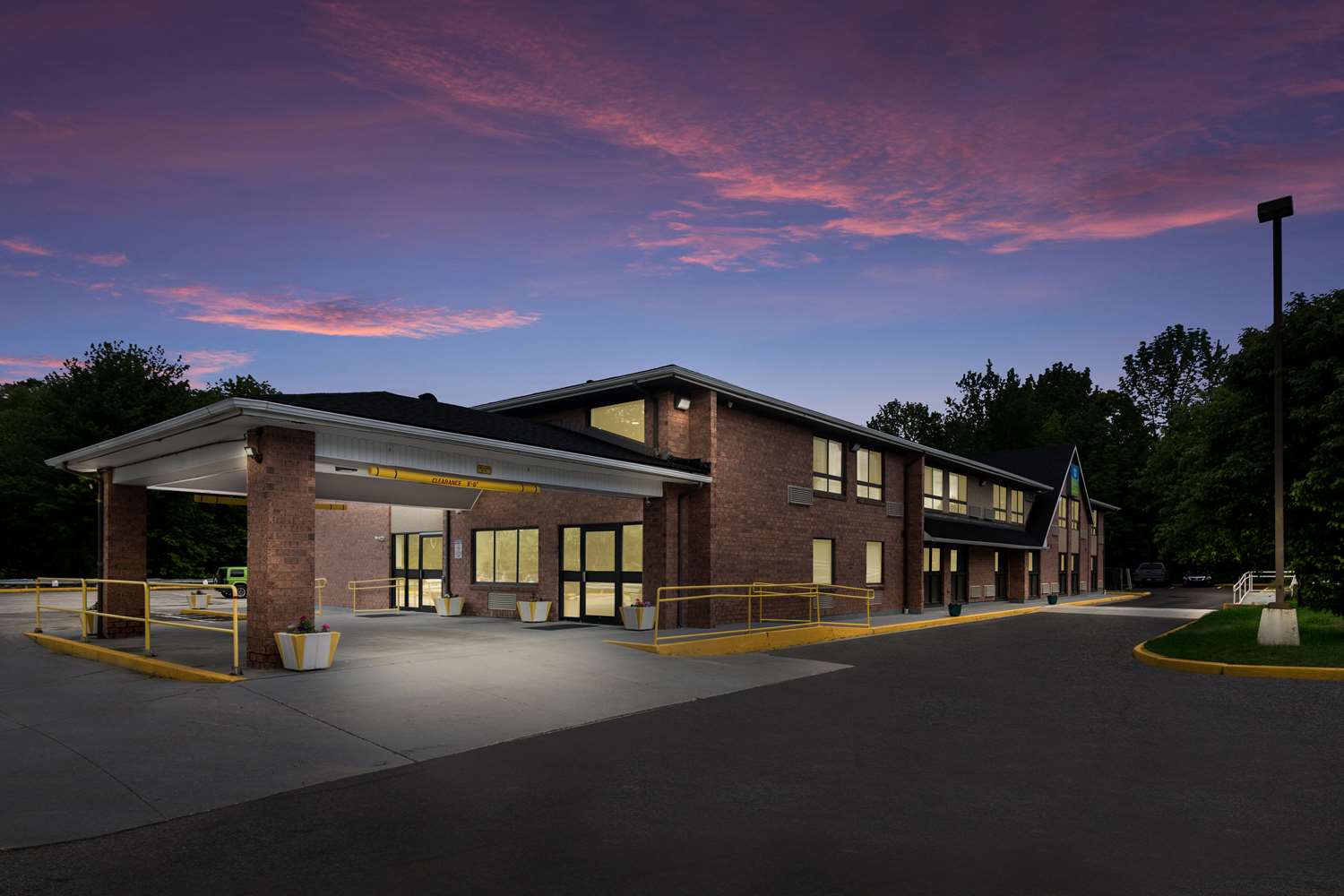 SureStay Hotel by Best Western Lewiston 4/33