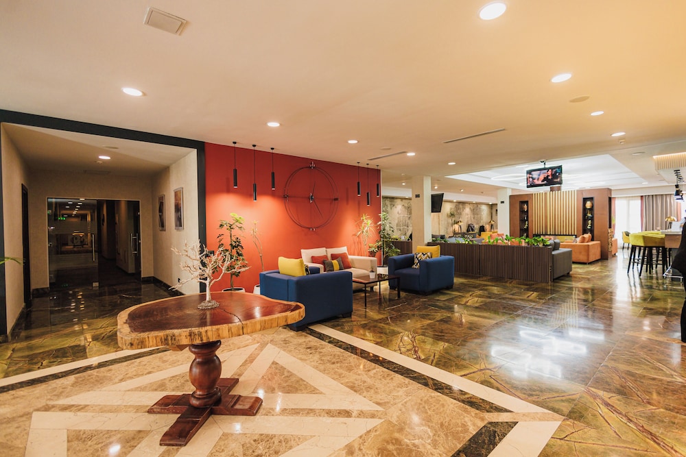 Comfort Hotel Astana 10/70