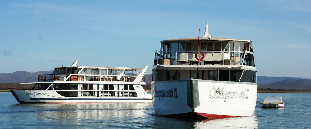 Shayamanzi Houseboats 45/50