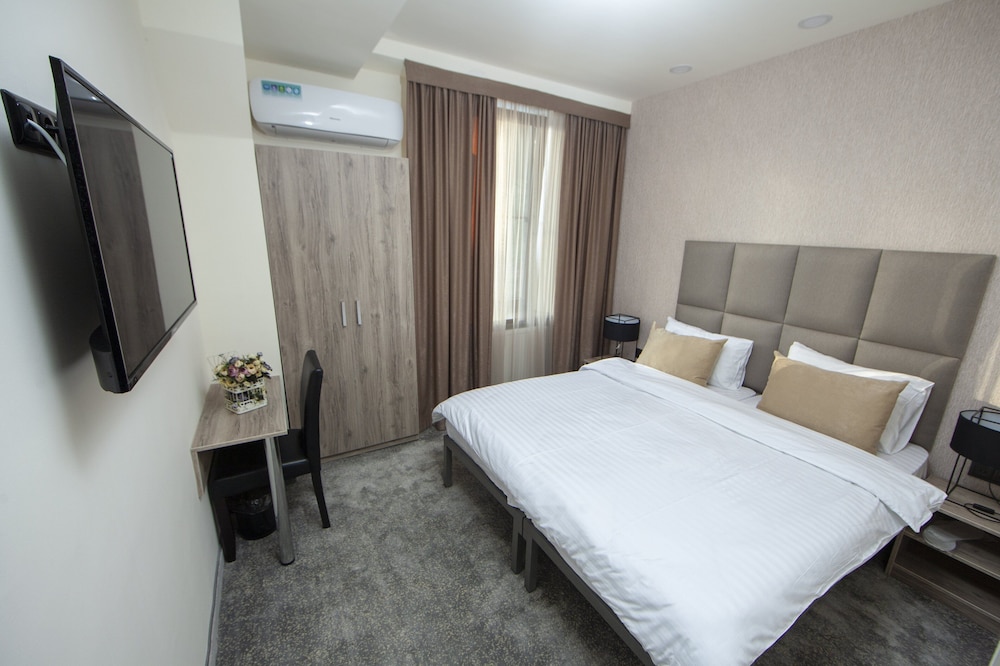 Elysium Gallery Hotel 23/74