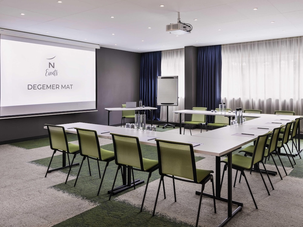 NOVOTEL RENNES ALMA 59/74