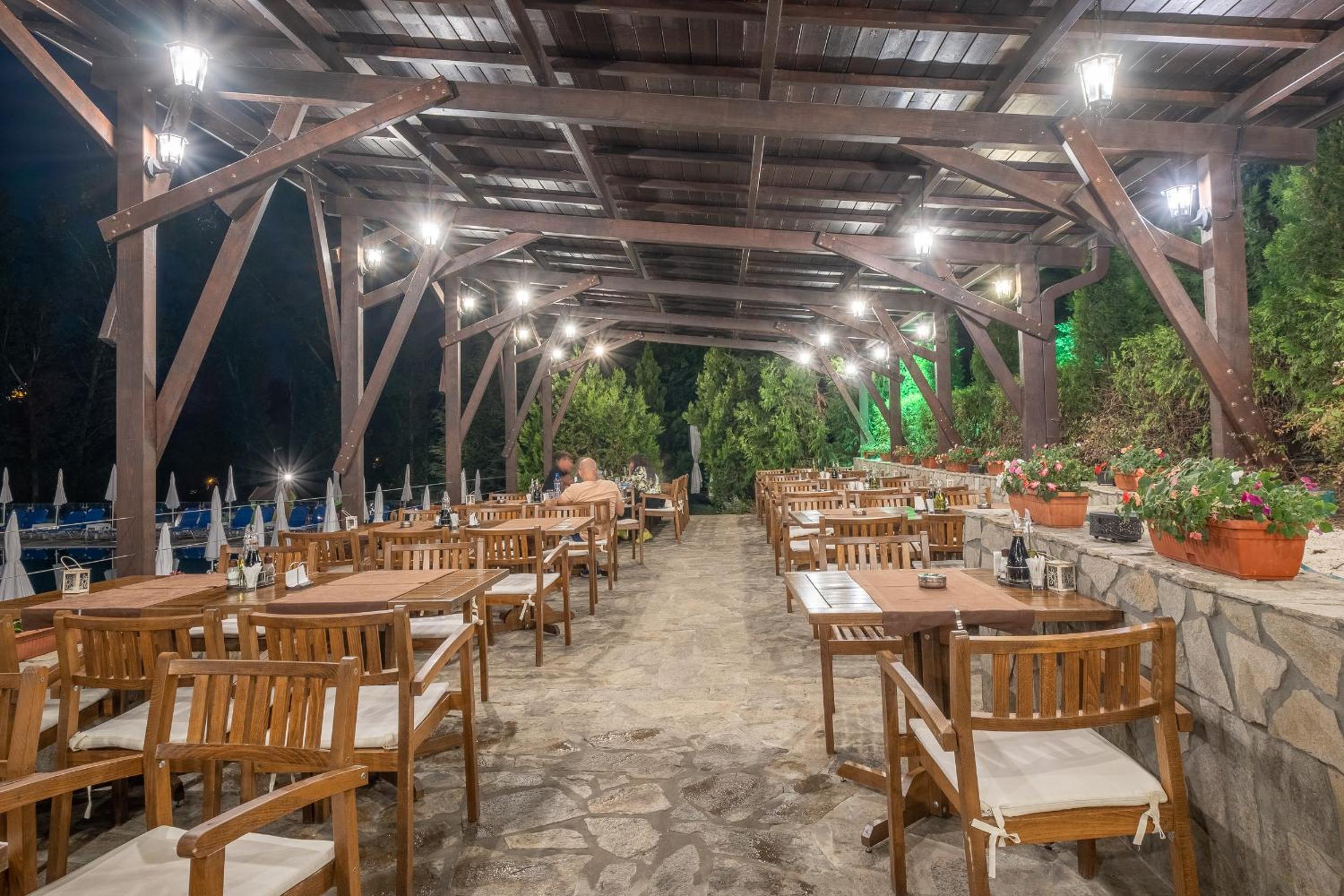 Park Hotel Asenevtsi 31/50