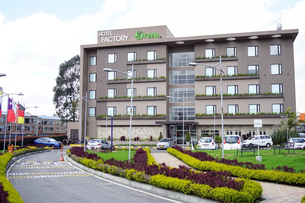 Hotel Factory Green 8/68