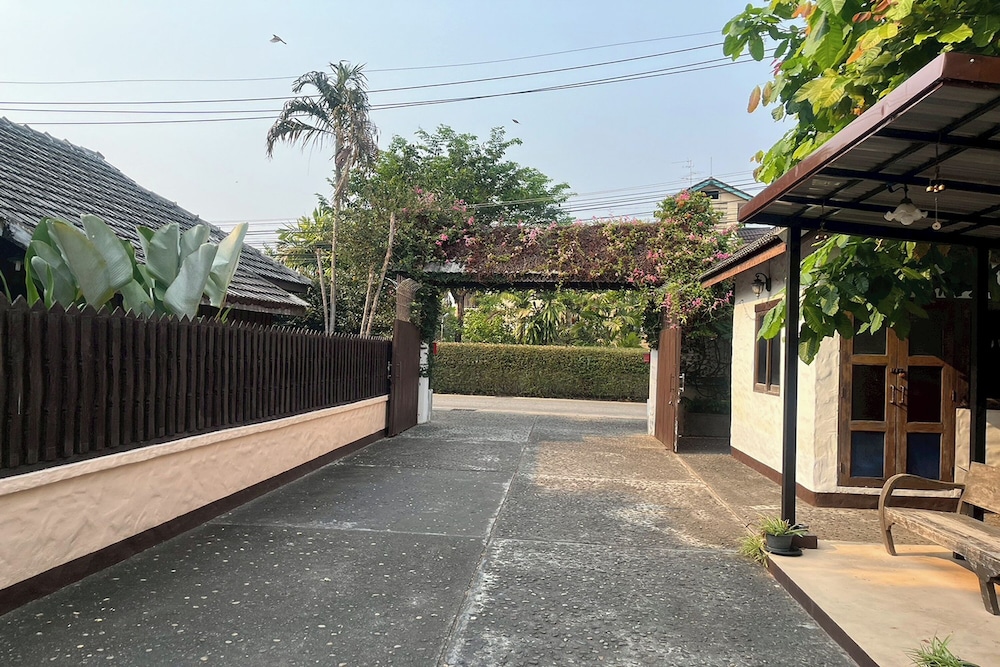 The Royal Shilton Resort 40/50
