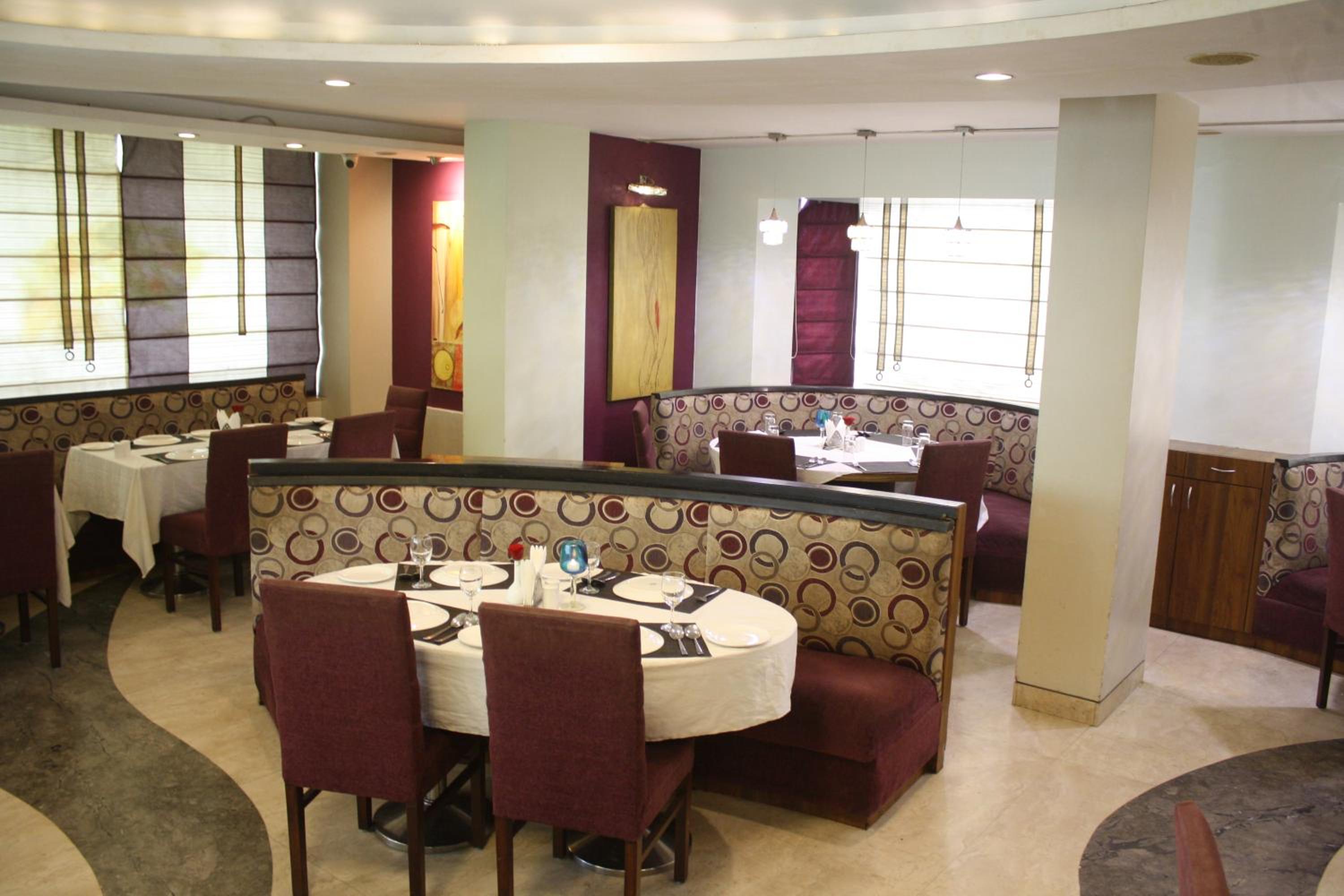 restaurant cafeteria