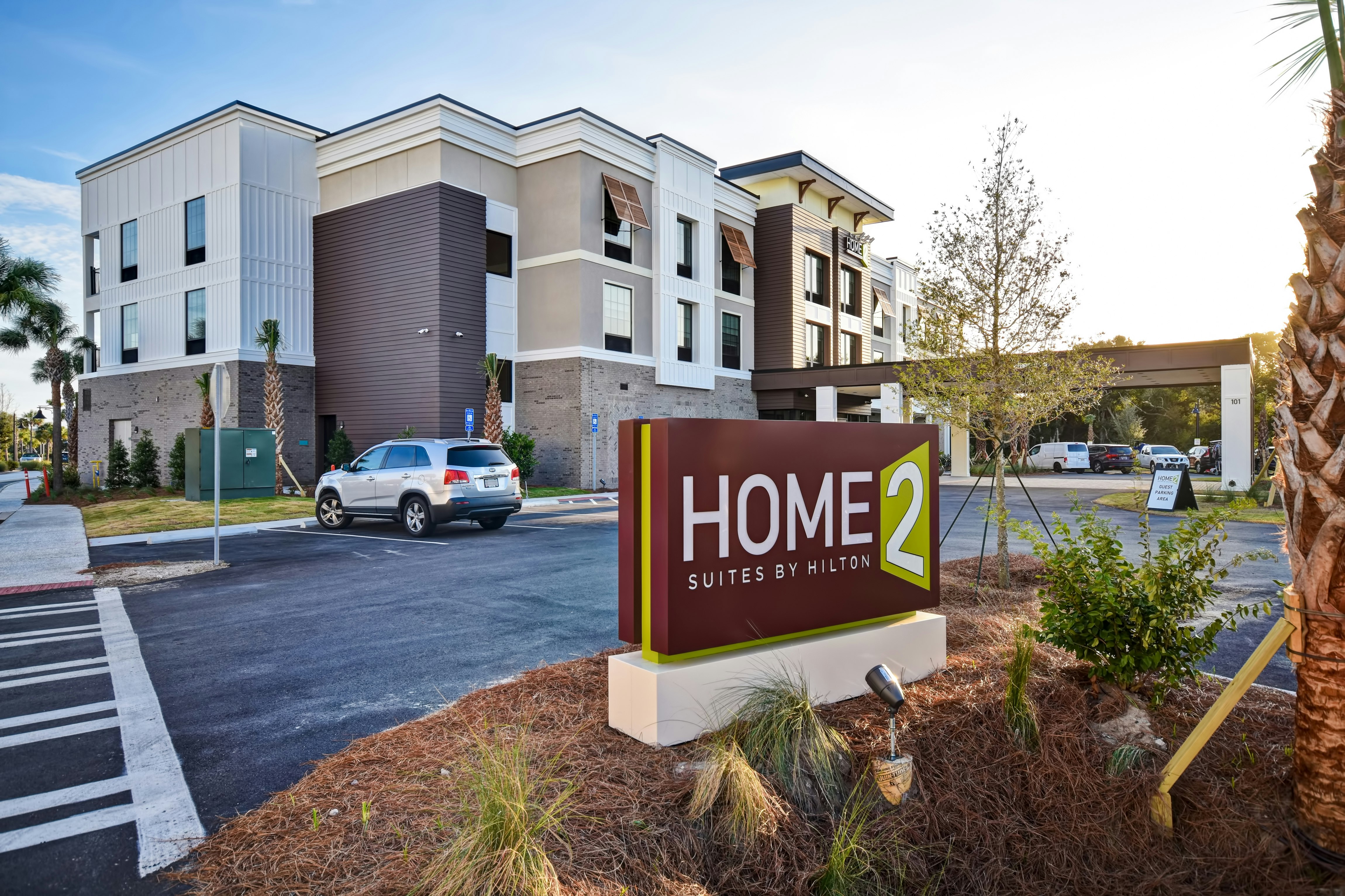 Home2 Suites By Hilton Jekyll Island 24/27